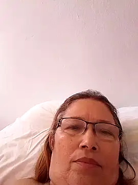 Snapshot of Cessi50 chatting on May 24, 2026, 6:52 pm Cessi50 online show from May 24, 2026, 6:52 pm