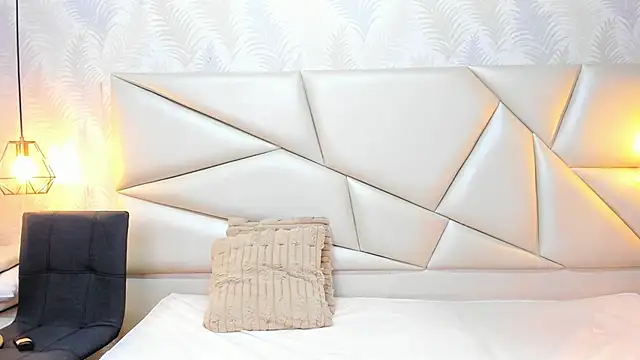 Snapshot of laurettedela_rouse chatting on November 26, 2025, 11:21 am laurettedela rouse online show from November 26, 2025, 11:21 am