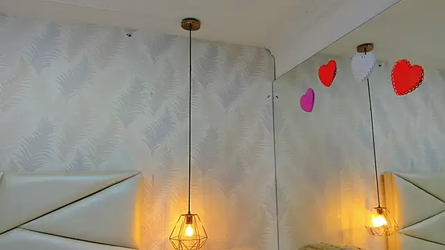 Snapshot of laurettedela_rouse chatting on November 15, 2025, 10:52 am laurettedela rouse online show from November 15, 2025, 10:52 am