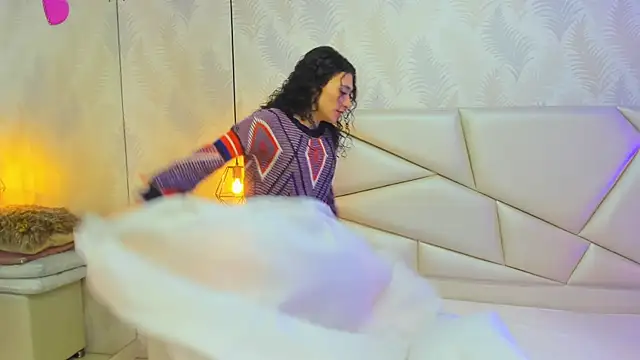 Snapshot of laurettedela_rouse chatting on December 2, 2025, 11:01 am laurettedela rouse online show from December 2, 2025, 11:01 am