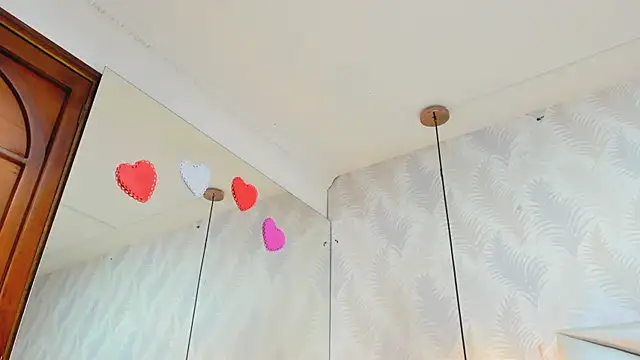 Snapshot of laurettedela_rouse chatting on November 27, 2025, 10:27 am laurettedela rouse online show from November 27, 2025, 10:27 am