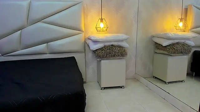 Snapshot of laurettedela_rouse chatting on December 16, 2025, 11:25 am laurettedela rouse online show from December 16, 2025, 11:25 am