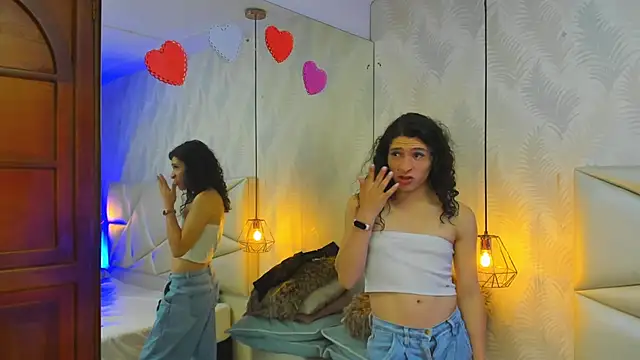 Snapshot of laurettedela_rouse chatting on November 30, 2025, 10:27 am laurettedela rouse online show from November 30, 2025, 10:27 am