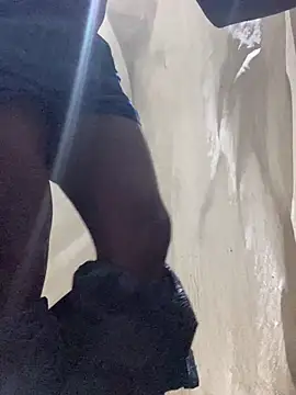 Snapshot of Ndodemnyama@xh chatting on November 19, 2025, 3:28 am Ndodemnyamaxh online show from November 19, 2025, 3:28 am