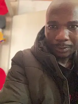 Snapshot of Ndodemnyama@xh chatting on December 18, 2025, 7:35 am Ndodemnyamaxh online show from December 18, 2025, 7:35 am