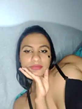 Snapshot of Malaya_Sur chatting on November 1, 2025, 5:47 am Malaya Sur online show from November 1, 2025, 5:47 am