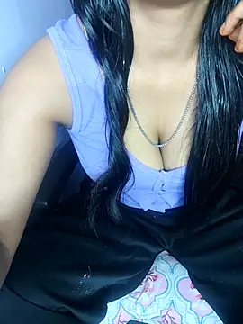 Hey shiviii online show from April 8, 2026, 6:04 am