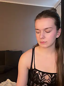 LisaFreierxx online show from January 14, 2026, 1:04 pm