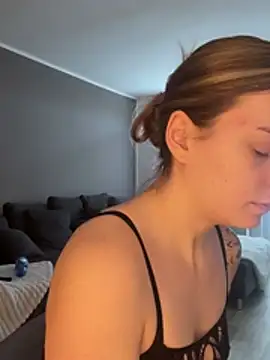 LisaFreierxx online show from February 8, 2026, 11:30 am