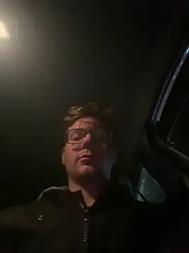 Niesmialyy online show from November 22, 2025, 12:43 am