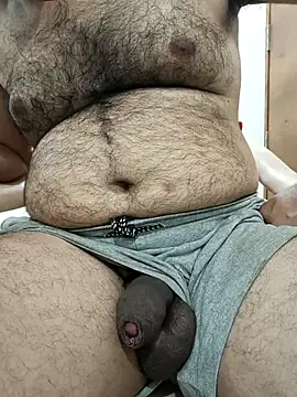 funnyboy 069 online show from February 18, 2026, 4:14 pm