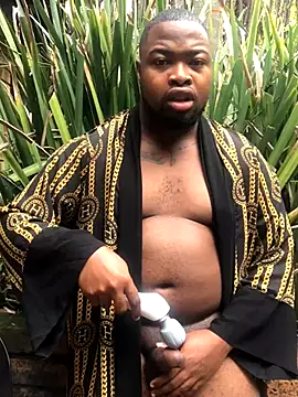 Snapshot of ChubbyBlackBoyza chatting on December 16, 2025, 7:23 am ChubbyBlackBoyza online show from December 16, 2025, 7:23 am