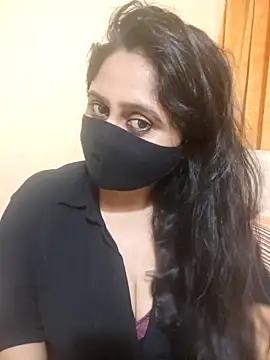 mouni499 online show from April 2, 2026, 5:41 pm