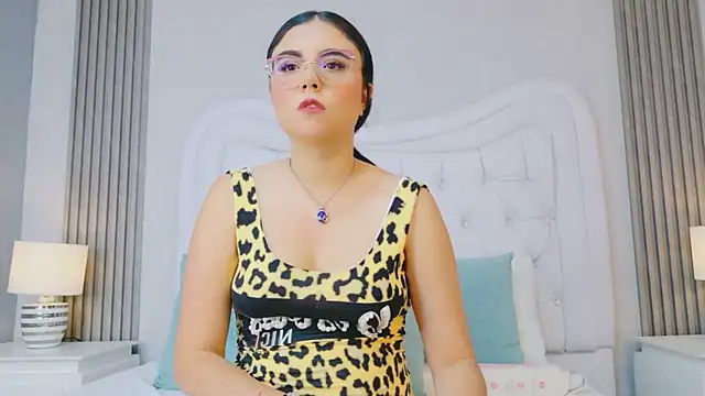 ScarlettPetrova online show from April 14, 2026, 11:37 am