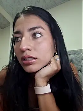 Snapshot of GISELLA__ chatting on February 5, 2026, 9:27 am GISELLA online show from February 5, 2026, 9:27 am