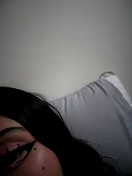 Snapshot of JIORYOvO chatting on December 1, 2025, 1:12 pm JIORYOvO online show from December 1, 2025, 1:12 pm