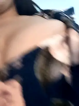 Snapshot of AngelsCouple- chatting on November 14, 2025, 10:57 pm AngelsCouple- online show from November 14, 2025, 10:57 pm