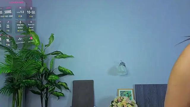 Snapshot of Sally_Parkss chatting on November 12, 2025, 7:34 am Sally Parkss online show from November 12, 2025, 7:34 am