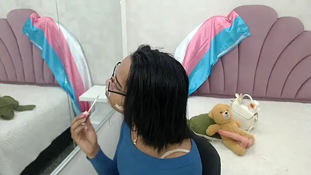 horny bri  online show from December 22, 2025, 1:22 pm