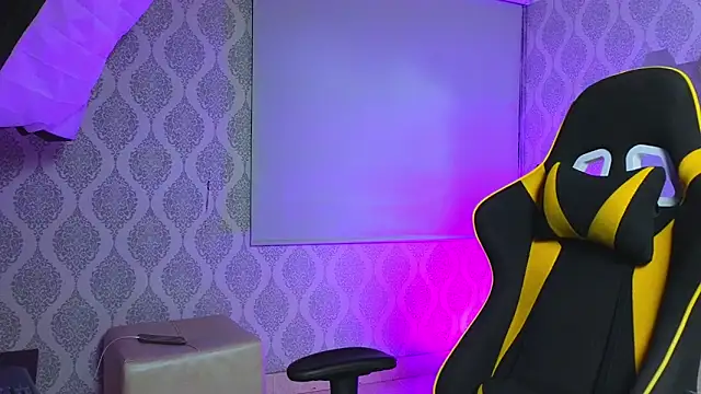 Snapshot of Boy_savoy chatting on December 5, 2025, 7:29 am Boy savoy online show from December 5, 2025, 7:29 am