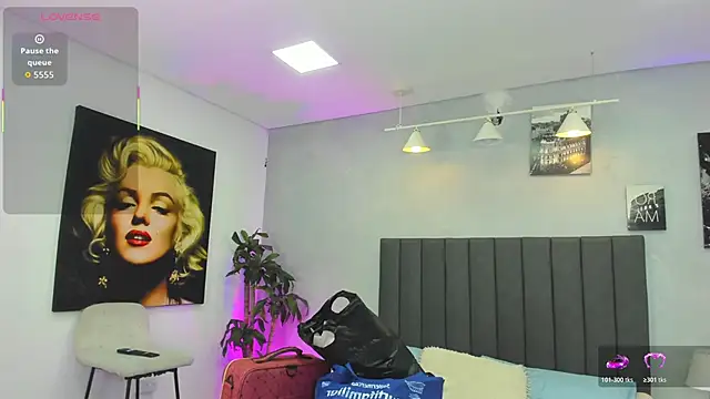 kendra london online show from April 11, 2026, 11:14 am