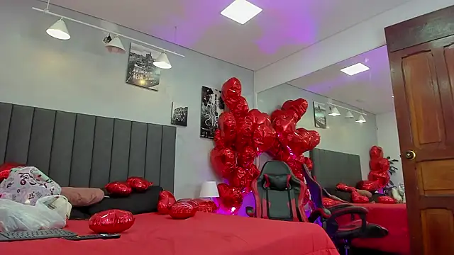 kendra london online show from February 14, 2026, 11:43 am