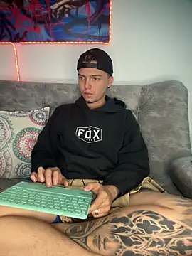 Snapshot of Nick_orion chatting on November 24, 2025, 12:27 pm Nick orion online show from November 24, 2025, 12:27 pm