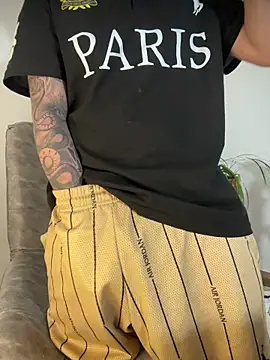 Snapshot of Nick_orion chatting on November 22, 2025, 11:03 pm Nick orion online show from November 22, 2025, 11:03 pm