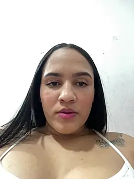 Snapshot of Ivy_08 chatting on August 2, 2026, 10:40 pm Ivy 08 online show from August 2, 2026, 10:40 pm