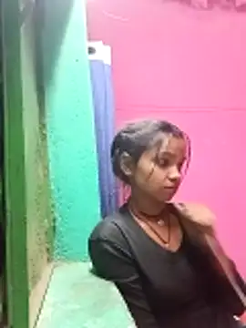 Rakhi singh online show from November 28, 2025, 1:33 pm