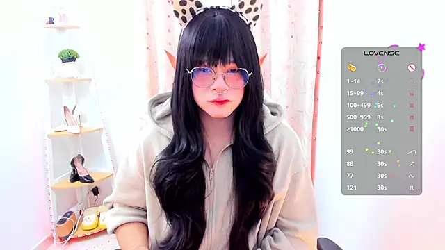 Snapshot of Omorimori chatting on December 1, 2025, 4:30 pm Omorimori online show from December 1, 2025, 4:30 pm