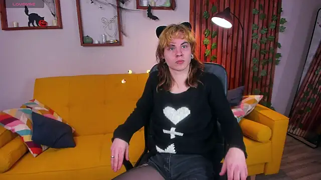 Snapshot of MattMarnee chatting on November 4, 2025, 10:41 am MattMarnee online show from November 4, 2025, 10:41 am