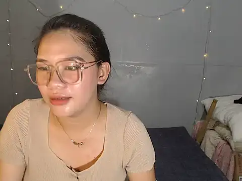 Snapshot of hotsexyreb chatting on December 19, 2025, 3:32 am hotsexyreb online show from December 19, 2025, 3:32 am