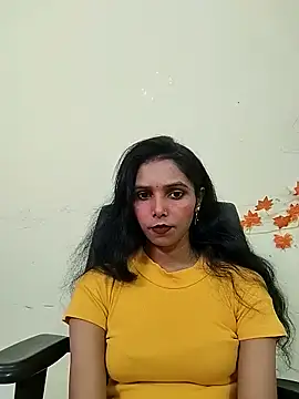 Brown  girl online show from November 3, 2025, 5:45 am