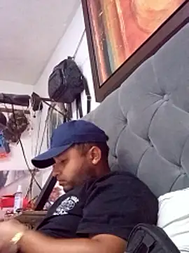 Snapshot of KARNEs24666 chatting on February 16, 2026, 8:57 am KARNEs24666 online show from February 16, 2026, 8:57 am