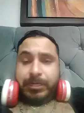 Snapshot of KARNEs24666 chatting on November 17, 2025, 11:58 am KARNEs24666 online show from November 17, 2025, 11:58 am