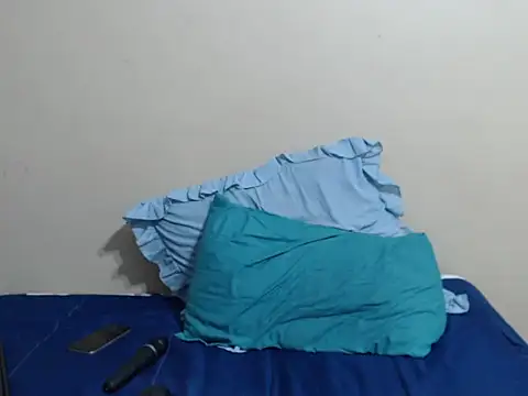 SexyLipss  online show from March 27, 2026, 12:08 am