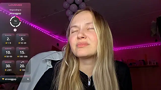 KarinRobertson online show from February 23, 2026, 5:24 pm