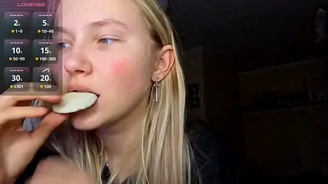 KarinRobertson online show from February 16, 2026, 5:11 pm