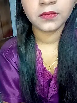 Snapshot of Neha533 chatting on November 28, 2025, 8:09 pm Neha533 online show from November 28, 2025, 8:09 pm