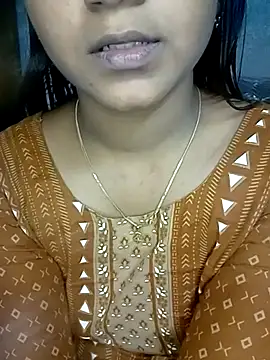 Snapshot of Neha533 chatting on November 9, 2025, 2:43 pm Neha533 online show from November 9, 2025, 2:43 pm