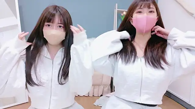 oto-X-cup online show from November 4, 2025, 11:58 am