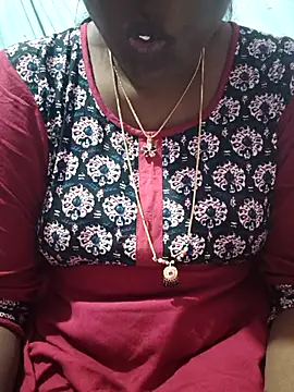 hyd couple7878 online show from December 22, 2025, 5:02 pm