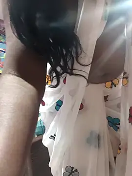 hyd couple7878 online show from February 12, 2026, 9:09 am