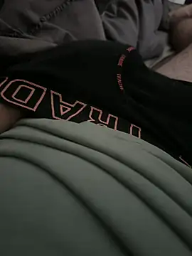 adamblunt59 online show from April 3, 2026, 10:49 pm