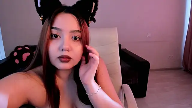 ayameshiratori online show from November 23, 2025, 4:44 am