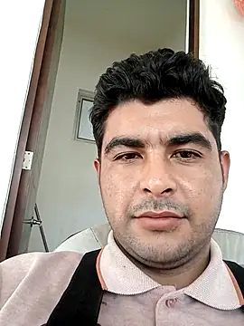 Snapshot of Yerackhip chatting on November 27, 2025, 9:15 pm Yerackhip online show from November 27, 2025, 9:15 pm