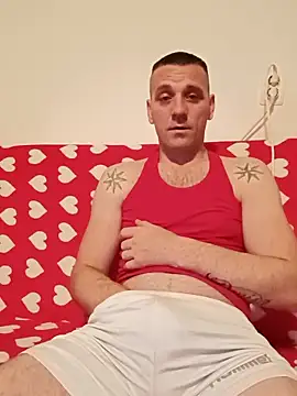 Snapshot of Baiat_Finut1 chatting on November 2, 2025, 8:58 pm Baiat Finut1 online show from November 2, 2025, 8:58 pm