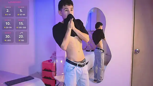 Eiden Blake online show from April 29, 2026, 10:30 am