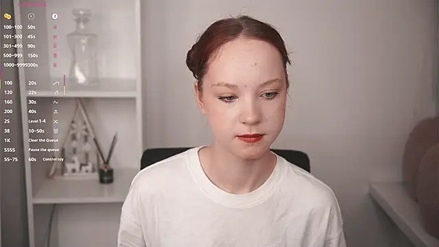 Snapshot of MaisieStarlight chatting on February 26, 2026, 6:41 pm MaisieStarlight online show from February 26, 2026, 6:41 pm